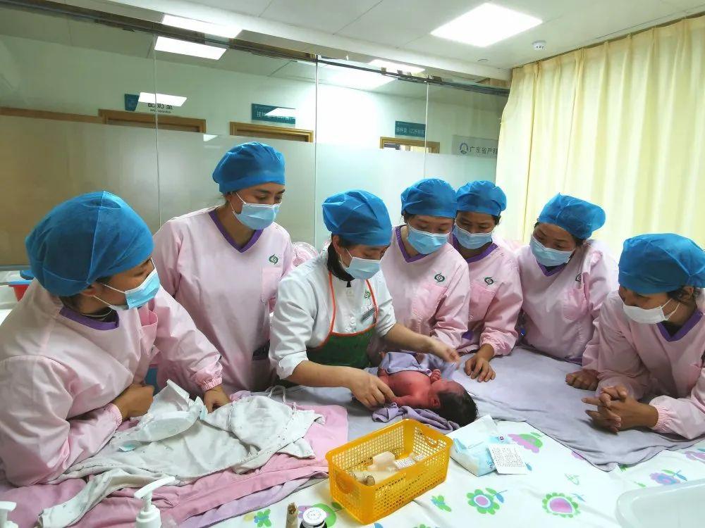 常德妇婴监护型护送